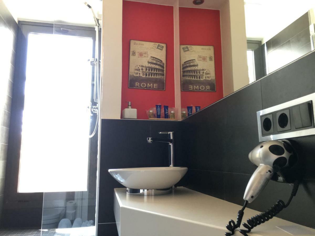 Hotel Calabria Ла-Гаррига Экстерьер фото