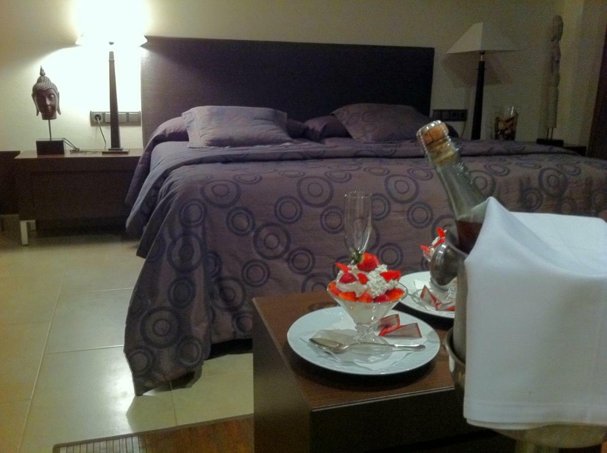 Hotel Calabria Ла-Гаррига Экстерьер фото