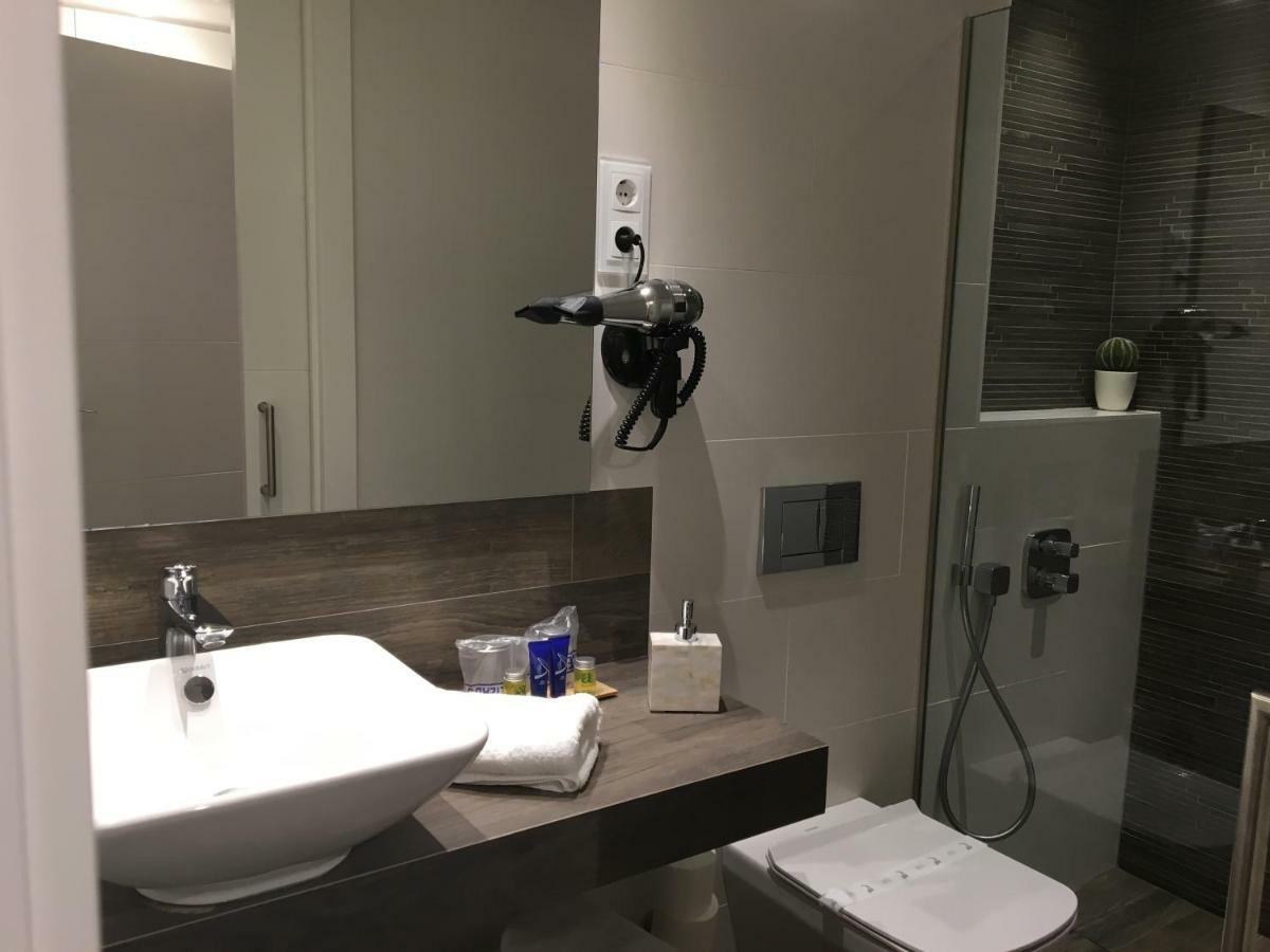 Hotel Calabria Ла-Гаррига Экстерьер фото